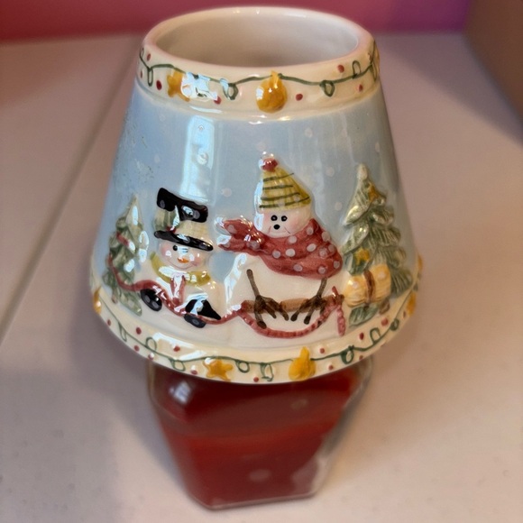 Festive Red and White Snowman Candle Top and Plate - Picture 10 of 11